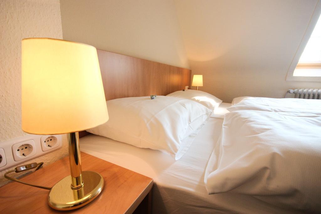 Hotel Wiking Kiel Ruang foto