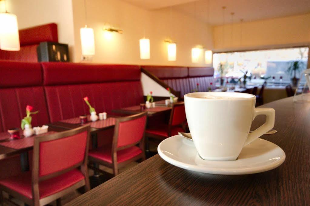 Hotel Wiking Kiel Bagian luar foto
